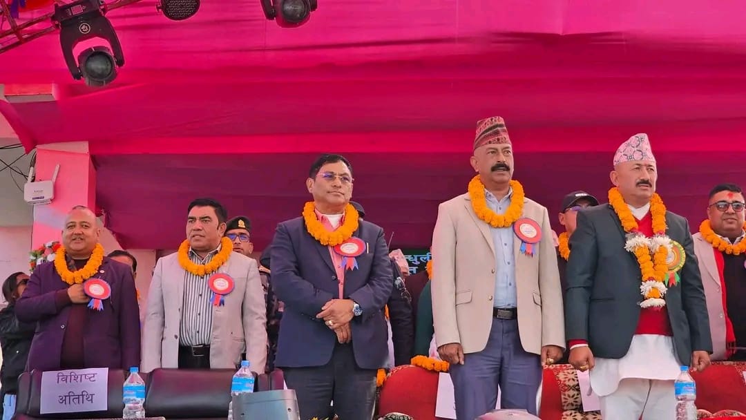 सिन्धुली महोत्सवको समुद्घाटन समारोहमा सहभागिता जनाउनुहुँदै अध्यक्ष श्री दिल सुन्दर श्रेष्ठज्यूलगायत पदाधिकारी एवम् कार्यकारिणी सदस्यज्यूहरु । २०८२ माघ ०९